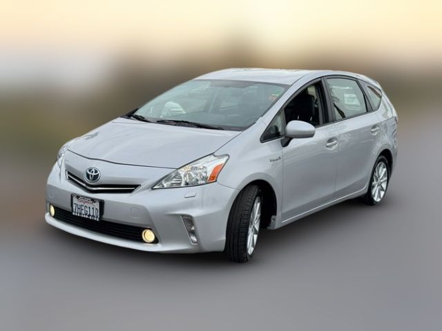 2014 Toyota Prius v Two