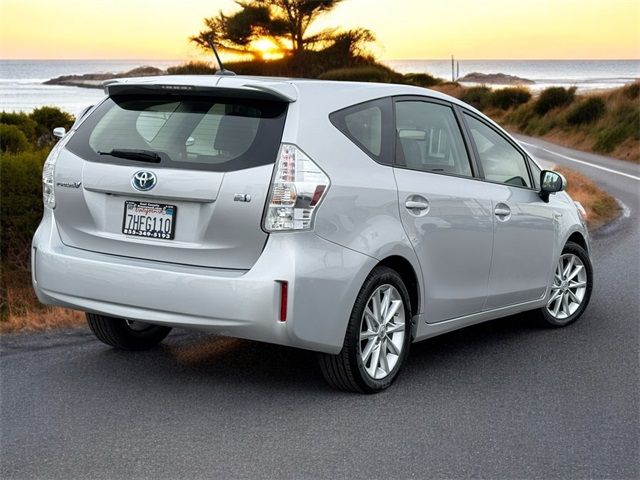 2014 Toyota Prius v Two