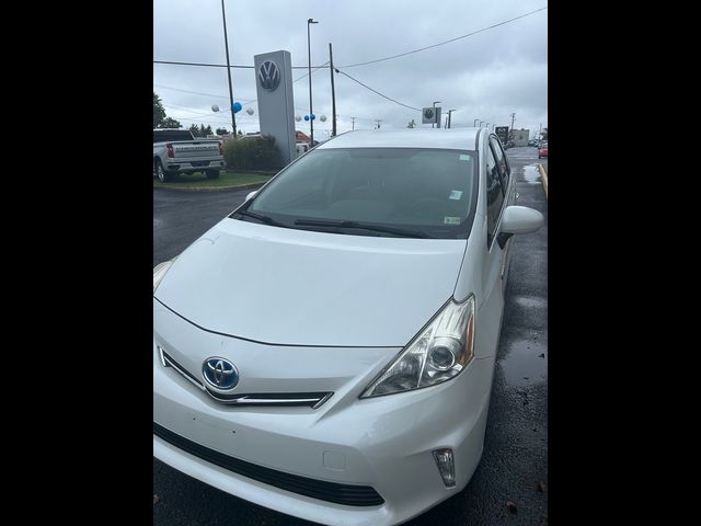 2014 Toyota Prius v Two