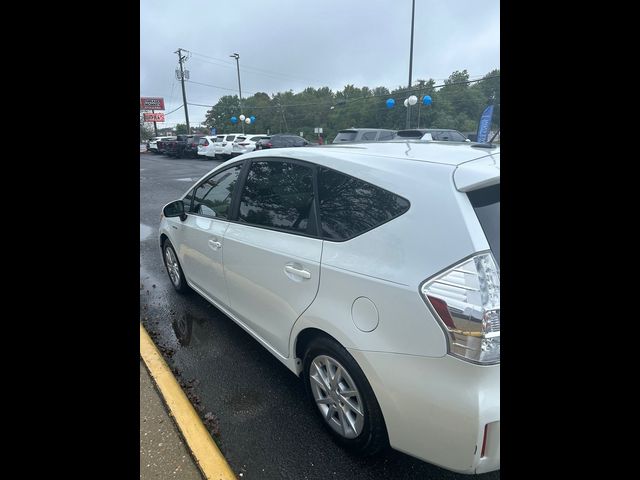 2014 Toyota Prius v Two