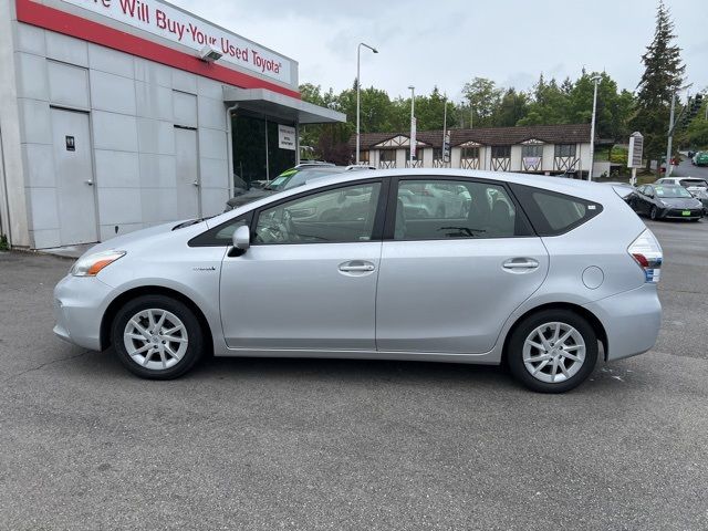 2014 Toyota Prius v Two