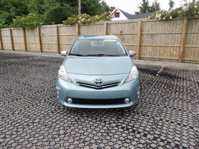2014 Toyota Prius v Two