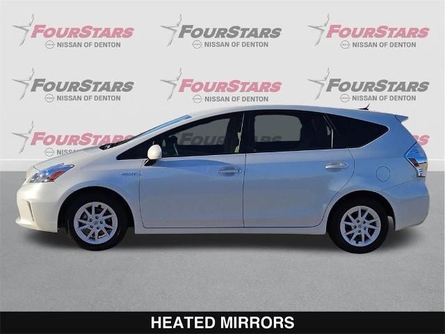 2014 Toyota Prius v Two