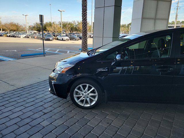 2014 Toyota Prius v Two