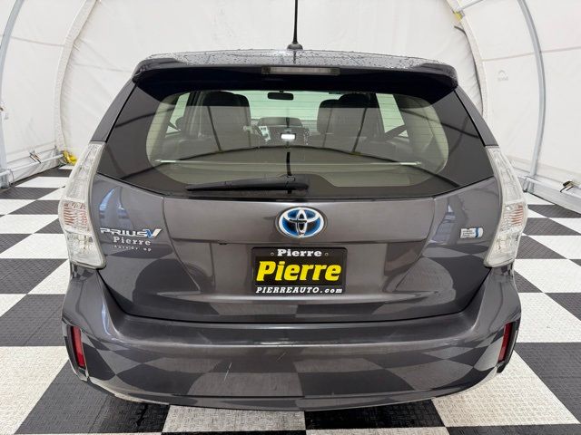 2014 Toyota Prius v Two