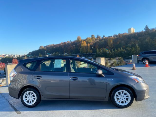 2014 Toyota Prius v Two