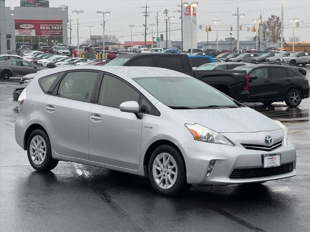 2014 Toyota Prius v Two