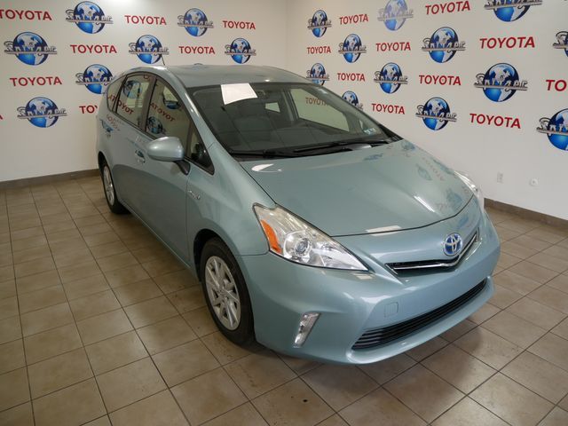 2014 Toyota Prius v Two