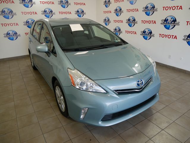 2014 Toyota Prius v Two