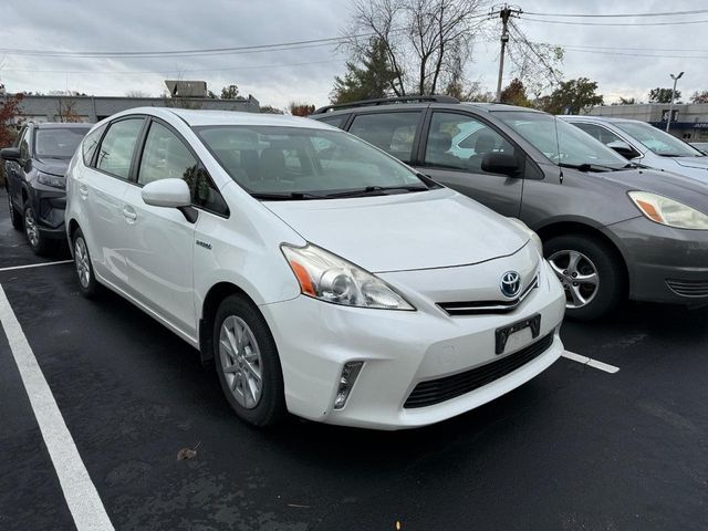 2014 Toyota Prius v Two