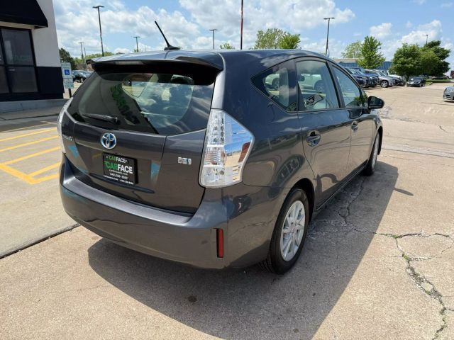 2014 Toyota Prius v Two