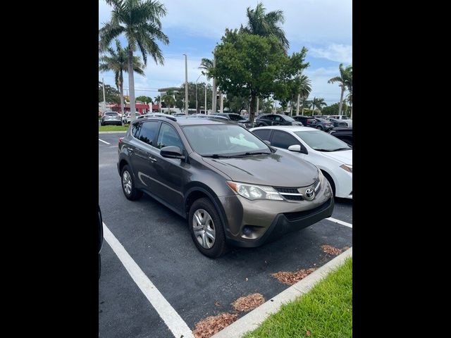 2014 Toyota RAV4 LE