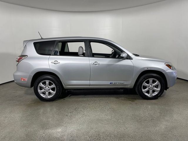 2014 Toyota RAV4 EV Base
