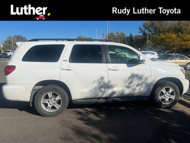 2014 Toyota Sequoia SR5