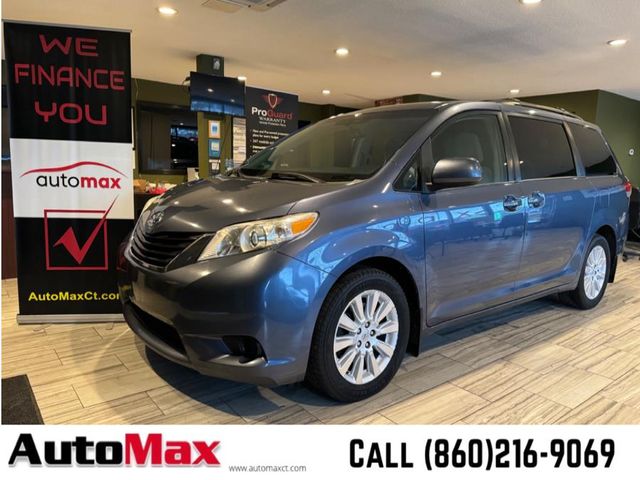 2014 Toyota Sienna LE