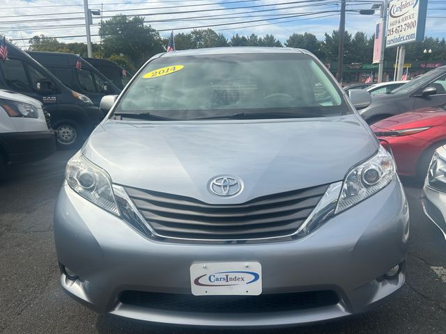 2014 Toyota Sienna XLE