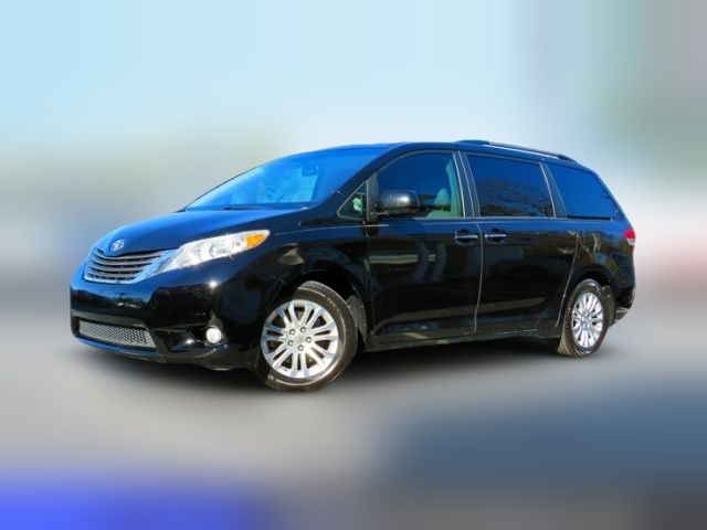 2014 Toyota Sienna XLE Auto Access Seat