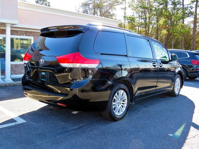 2014 Toyota Sienna XLE Auto Access Seat