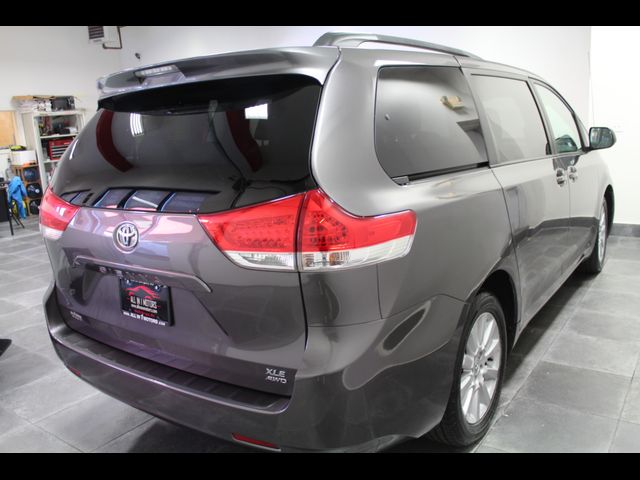 2014 Toyota Sienna XLE