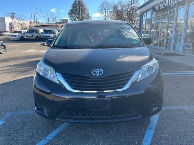 2014 Toyota Sienna 