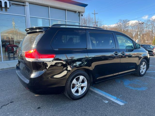 2014 Toyota Sienna 