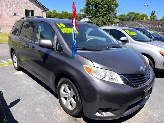 2014 Toyota Sienna 