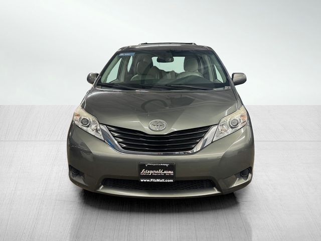 2014 Toyota Sienna 