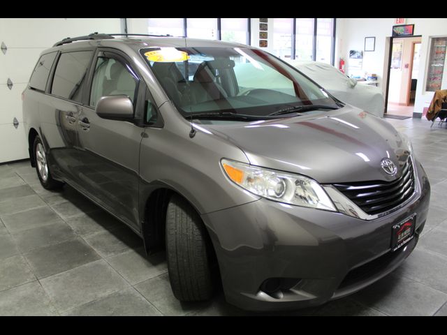 2014 Toyota Sienna 