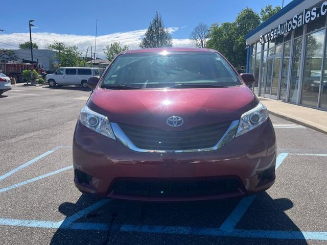 2014 Toyota Sienna 