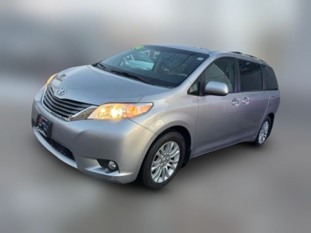 2014 Toyota Sienna 