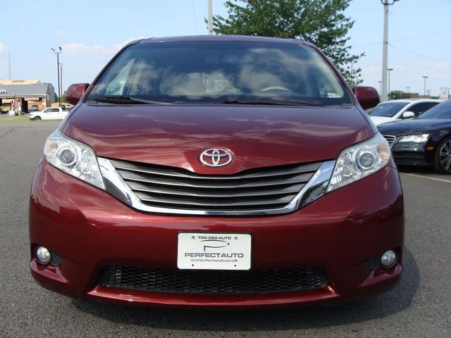 2014 Toyota Sienna 