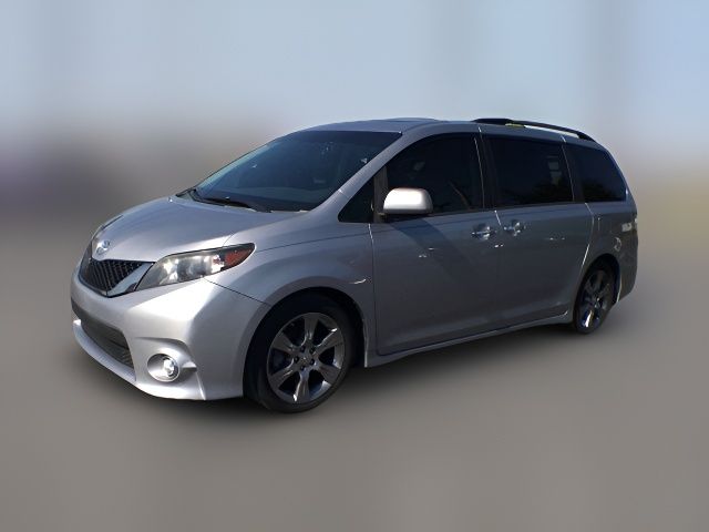 2014 Toyota Sienna SE