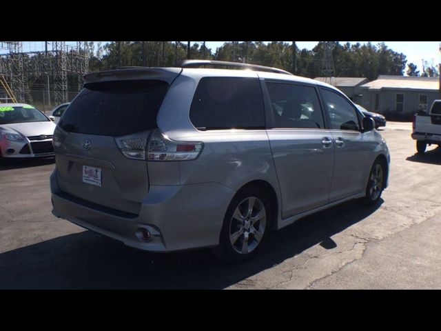 2014 Toyota Sienna SE