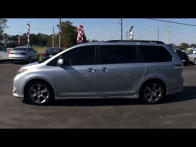 2014 Toyota Sienna SE