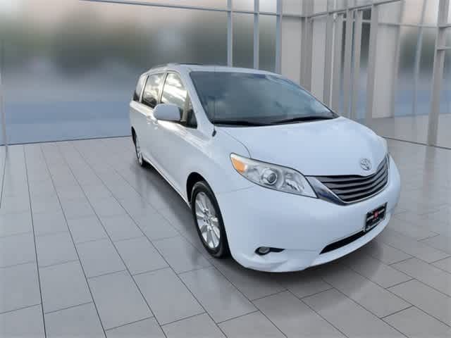 2014 Toyota Sienna XLE