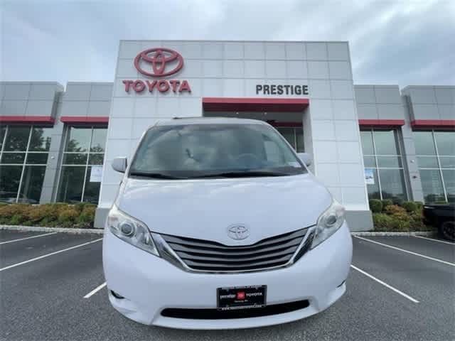 2014 Toyota Sienna XLE