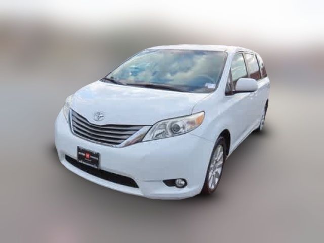 2014 Toyota Sienna XLE