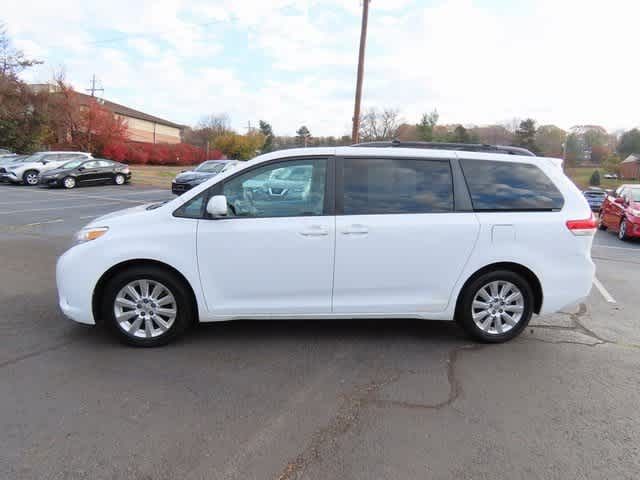 2014 Toyota Sienna XLE