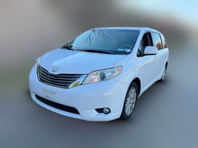 2014 Toyota Sienna XLE