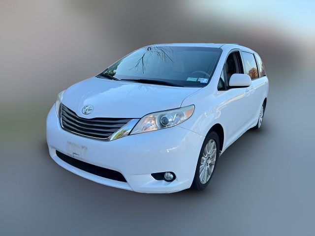 2014 Toyota Sienna XLE