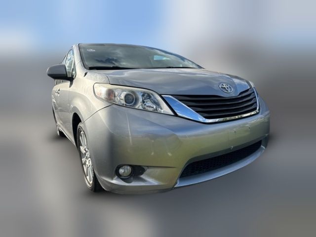 2014 Toyota Sienna 