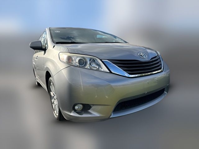 2014 Toyota Sienna 