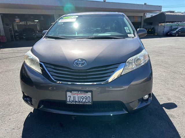 2014 Toyota Sienna XLE