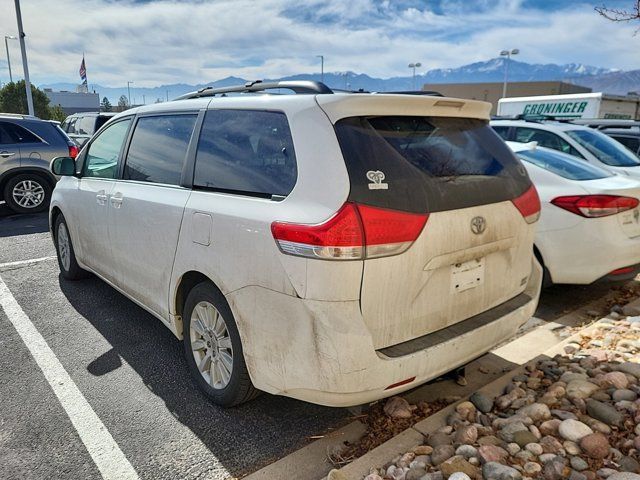 2014 Toyota Sienna XLE