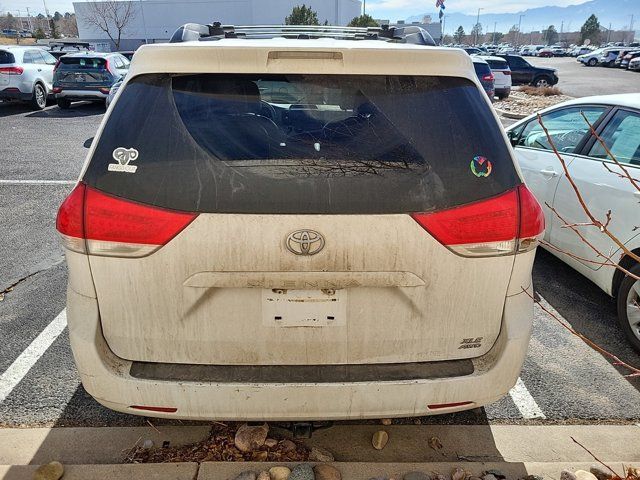 2014 Toyota Sienna XLE