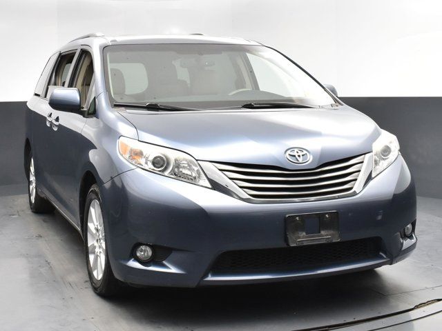 2014 Toyota Sienna 