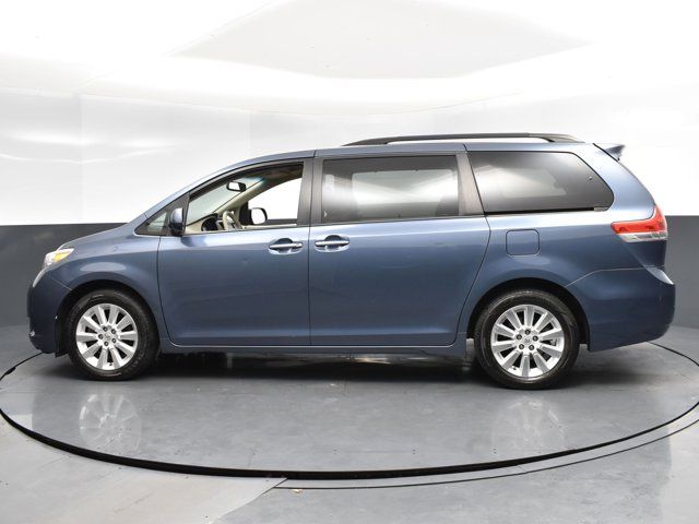 2014 Toyota Sienna 