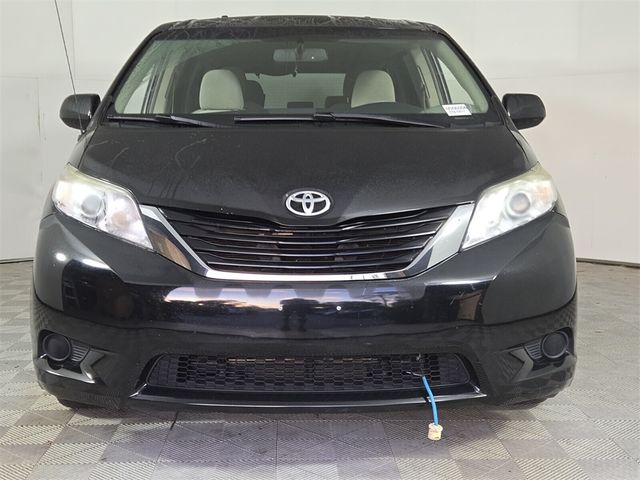 2014 Toyota Sienna LE