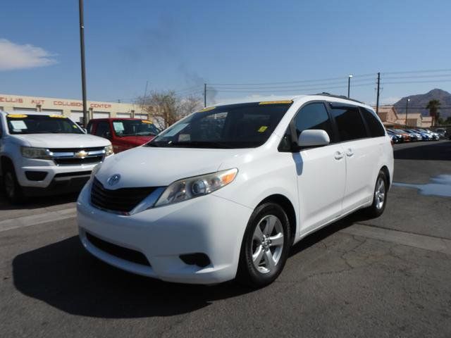 2014 Toyota Sienna 