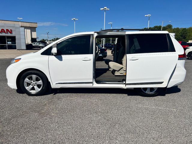 2014 Toyota Sienna 